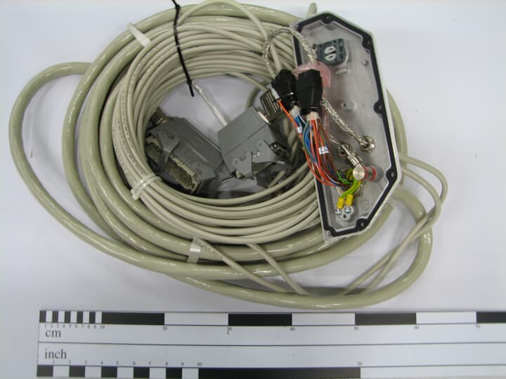 ABB配件Control cable Wash 15m 原廠型號3HAC028259-001 ABB配件官方質保 - ABB機器人配件大全
